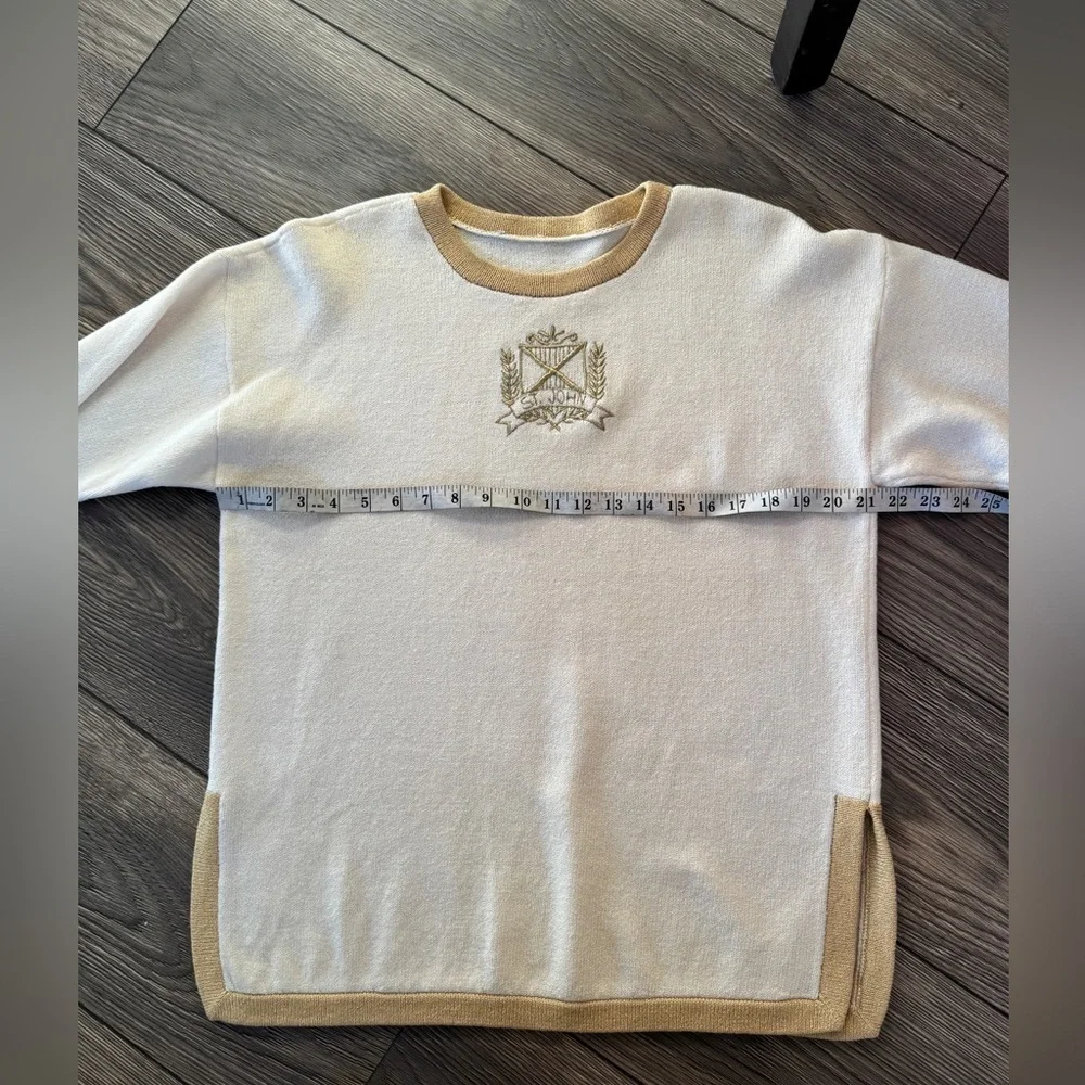 St John medium Santana Knit Sweater Cream Ivory with metallic gold crest